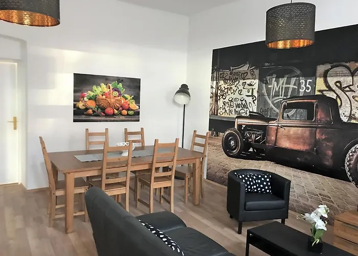 Апартаменти Near Yppenplatz & Brunnenmarkt