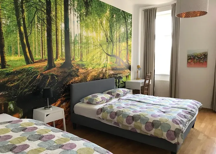 Near Yppenplatz & Brunnenmarkt Апартаменти *