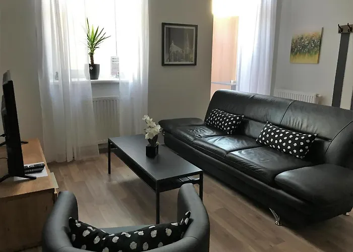 Near Yppenplatz & Brunnenmarkt Апартаменти Відень