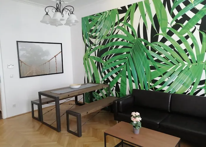 Near Yppenplatz & Brunnenmarkt Апартаменти Відень