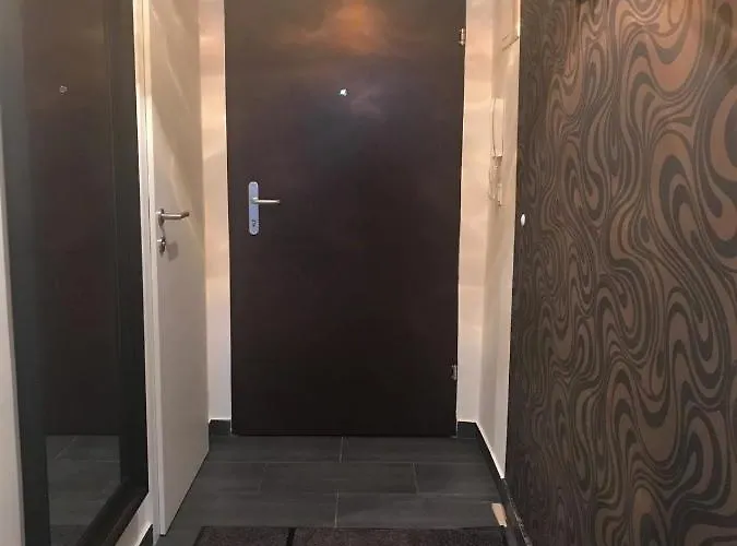 Апартаменти Near Yppenplatz & Brunnenmarkt