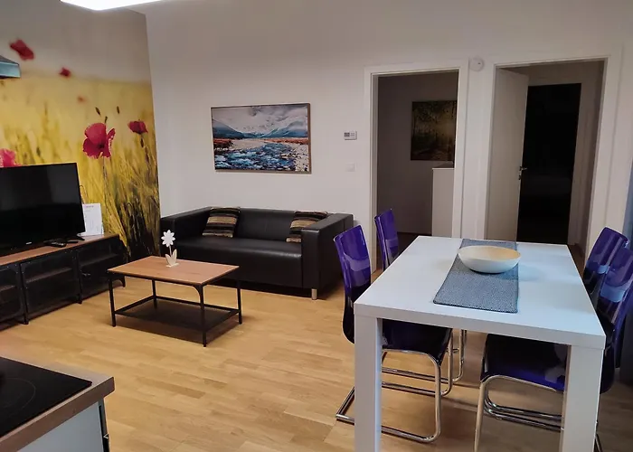 Near Yppenplatz & Brunnenmarkt Апартаменти *